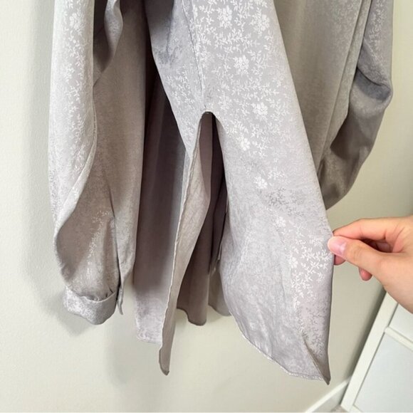 Aritzia 1-01 Babaton Womens Luxembourg Blouse Size M - Picture 11 of 15